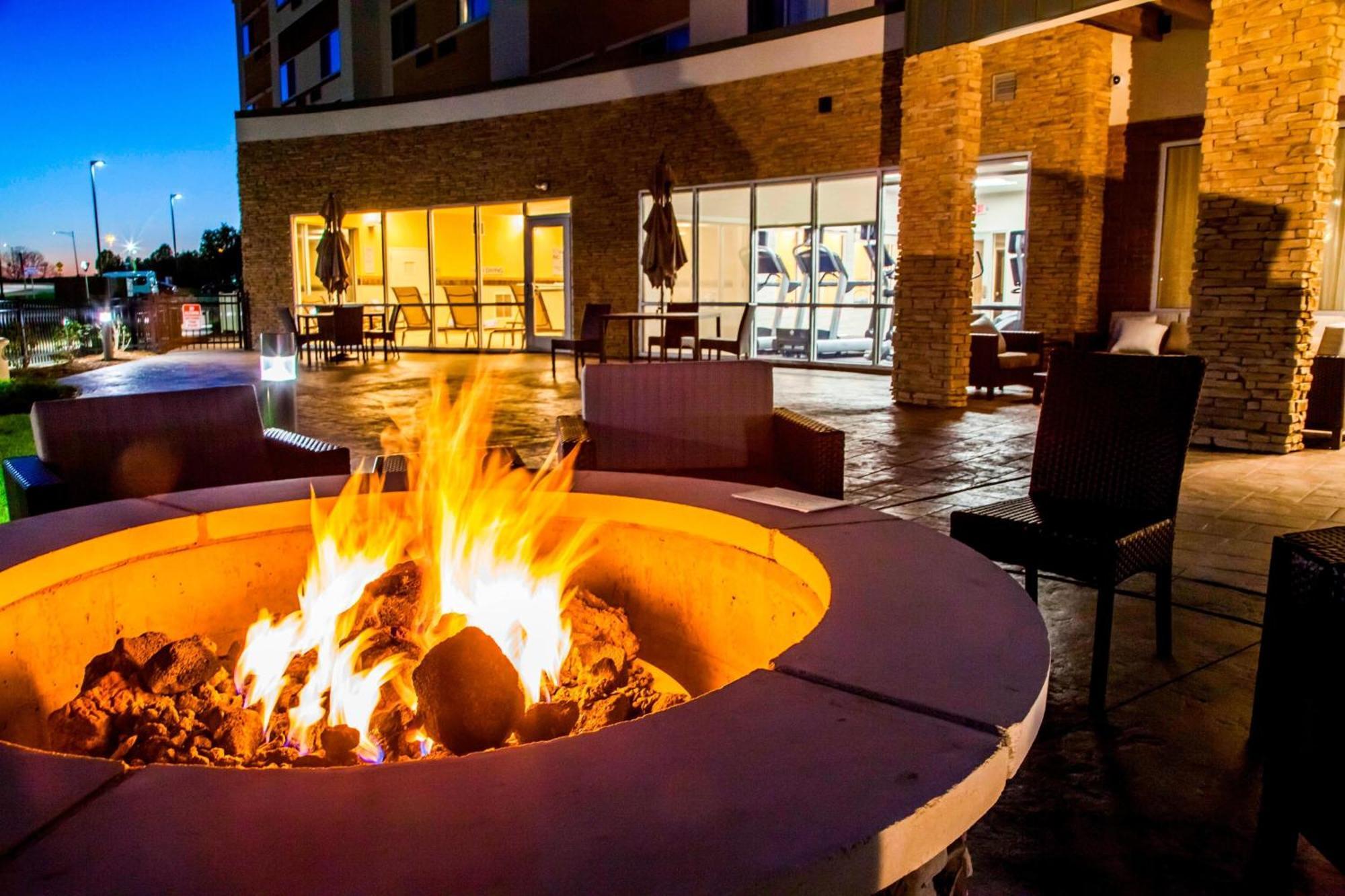 Hotel Courtyard By Marriott St. Louis St. Peters Saint Peters Esterno foto