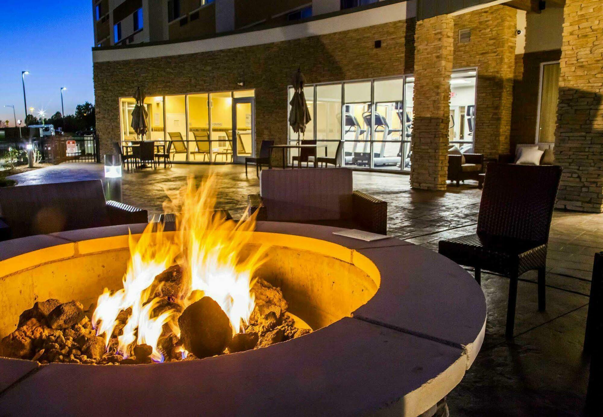 Hotel Courtyard By Marriott St. Louis St. Peters Saint Peters Esterno foto
